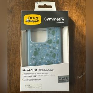 IPhone 15 Pro otterbox symmetry